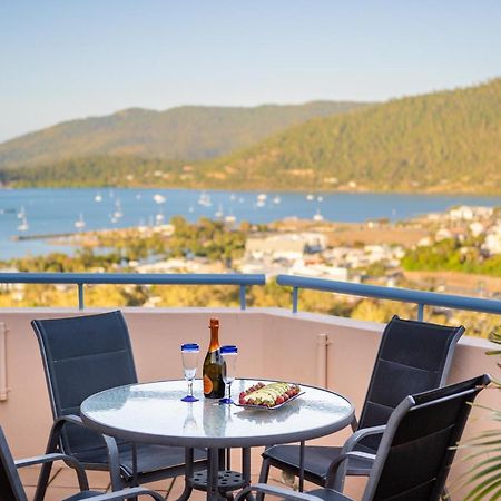 Sea Star Apartments Airlie Beach Bagian luar foto