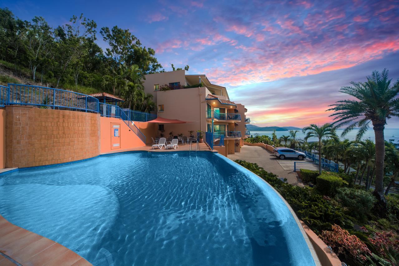Sea Star Apartments Airlie Beach Bagian luar foto