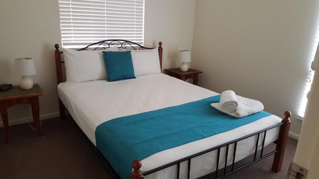Sea Star Apartments Airlie Beach Bagian luar foto