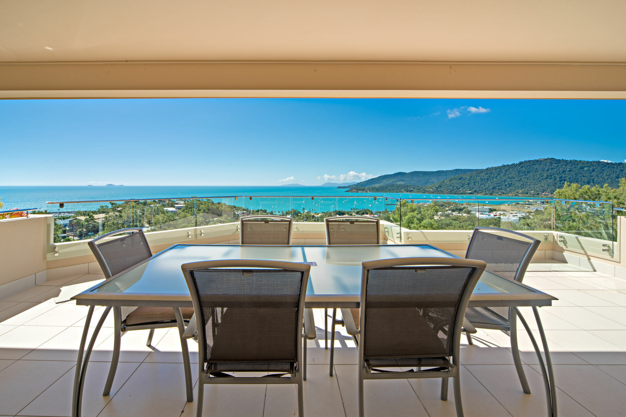 Sea Star Apartments Airlie Beach Bagian luar foto